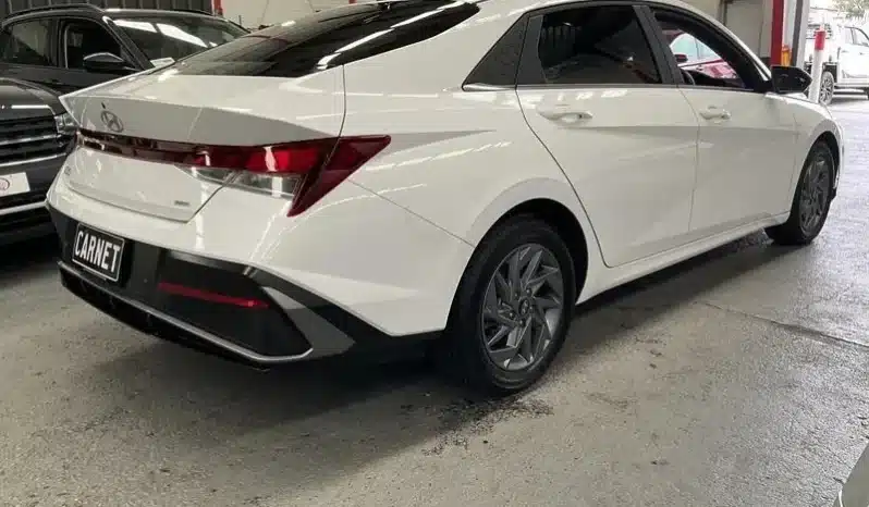 
								2024 Hyundai i30 CN7.V2 MY24 HEV 1.6P DCT White 6 Speed Auto Dual Clutch Sedan full									