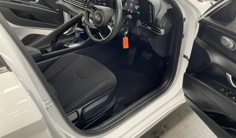 
								2024 Hyundai i30 CN7.V2 MY24 HEV 1.6P DCT White 6 Speed Auto Dual Clutch Sedan full									