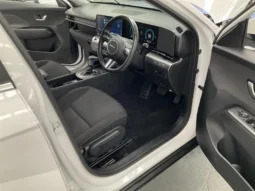 
										2024 Hyundai Kona SX2.V1 MY24 White Continuous Variable Wagon full									