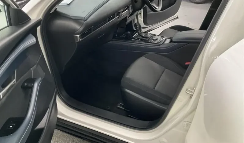 
								2024 Mazda CX-30 C30D G20 Pure (FWD) White 6 Speed Automatic Wagon full									