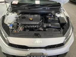 
										2023 Kia Cerato BD MY23 S White 6 Speed Automatic Hatchback full									