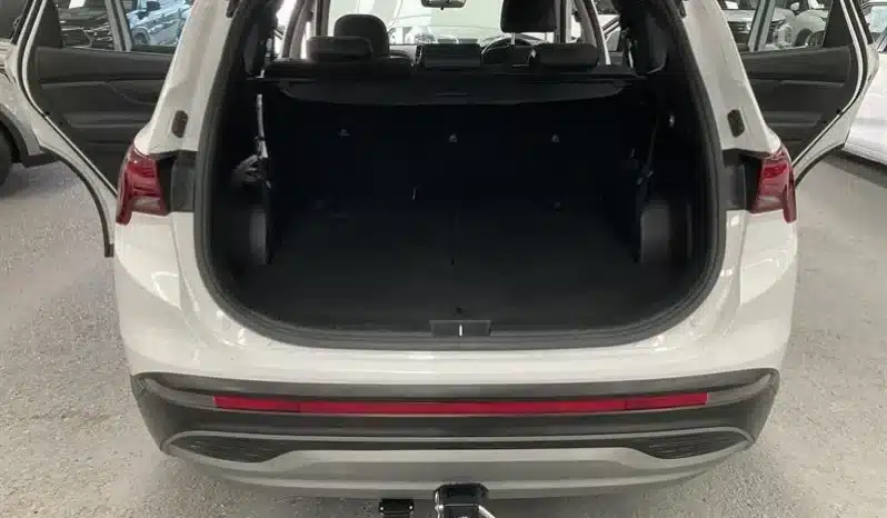 
								2023 Hyundai Santa Fe TM.V4 MY23 MPI (2WD) White 8 Speed Automatic Wagon full									