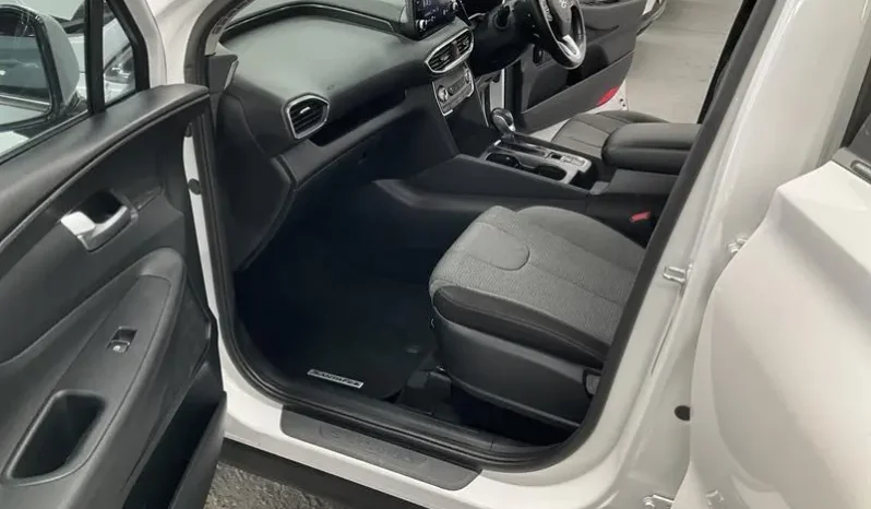 
								2023 Hyundai Santa Fe TM.V4 MY23 MPI (2WD) White 8 Speed Automatic Wagon full									