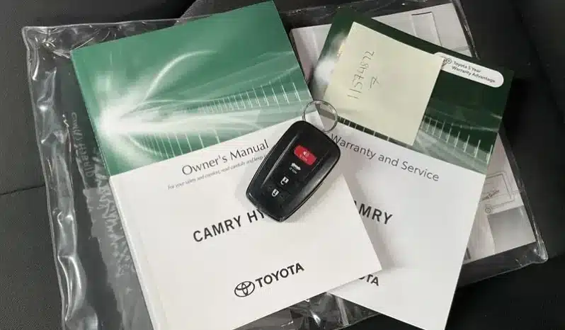 
								2024 Toyota Camry Axva70R Ascent White 8 Speed Automatic Sedan full									