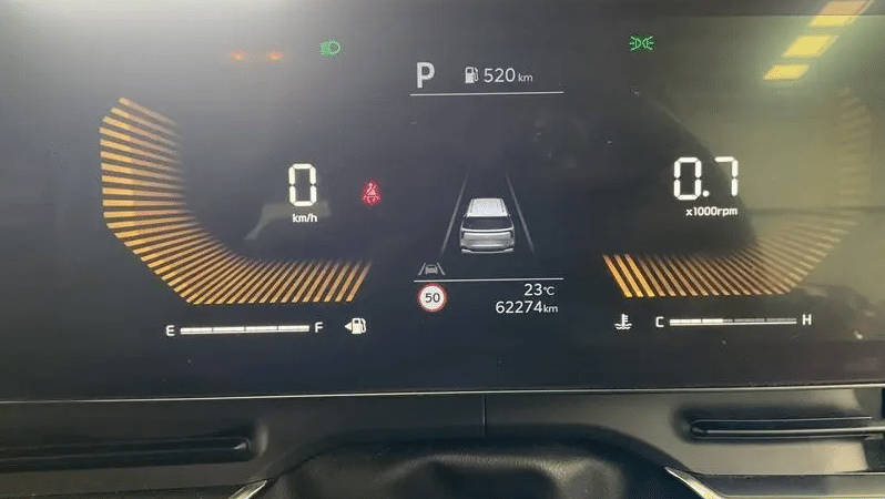 
								2024 Kia Carnival KA4 MY23 S Burgundy 8 Speed Automatic Wagon full									