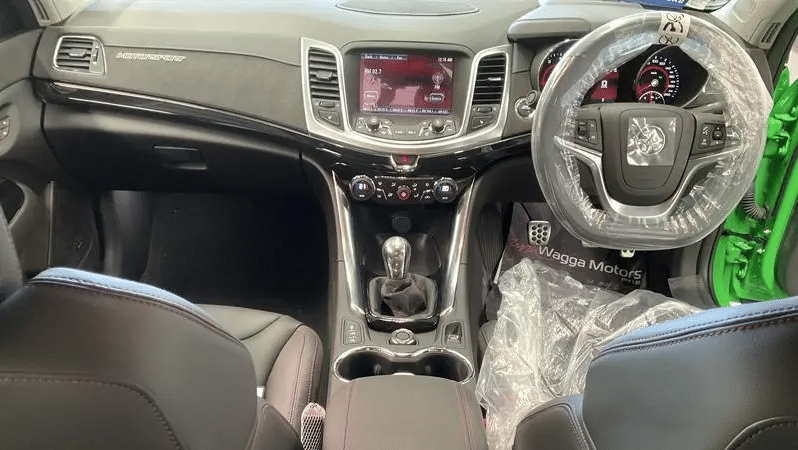 
								2017 Holden Commodore II Motorsport Edition Some Like It Hot full									