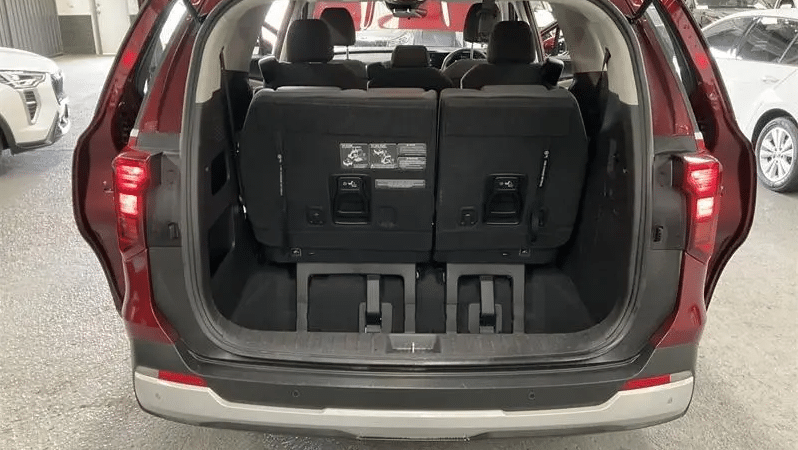 
								2024 Kia Carnival KA4 MY23 S Burgundy 8 Speed Automatic Wagon full									