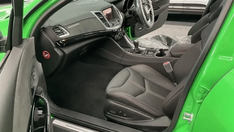 
								2017 Holden Commodore II Motorsport Edition Some Like It Hot full									