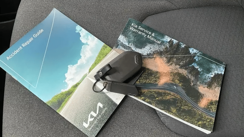 
								2024 Kia Carnival KA4 MY23 S Charcoal 8 Speed Automatic Wago full									