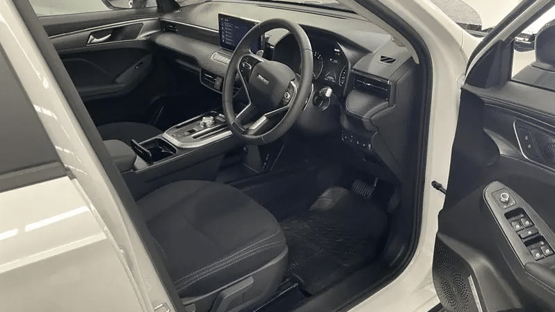 
								2025 GWM Haval Jolion Premium White 7 Speed Auto Dual Clutch full									