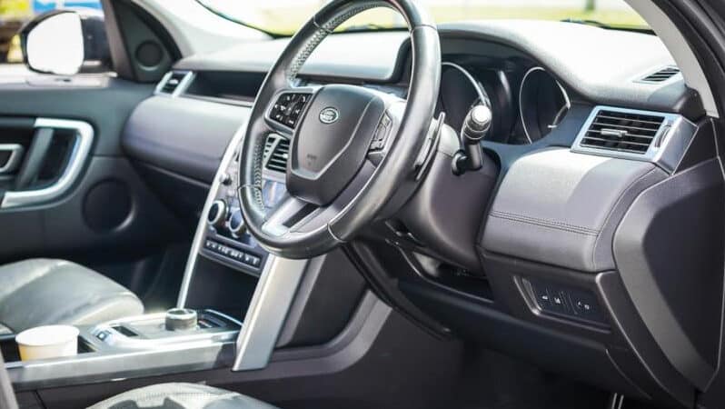 
								2016 Land Rover Discovery Sport Wagon TD4 180 HSE L550 17MY full									