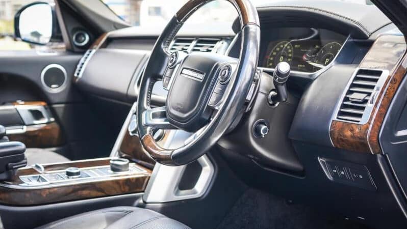 
								2017 Land Rover Range Rover Wagon TDV6 Vogue L405 17MY full									