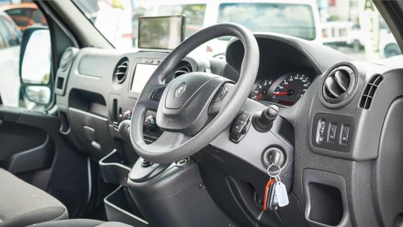 
								2015 Renault Master Van X62 full									