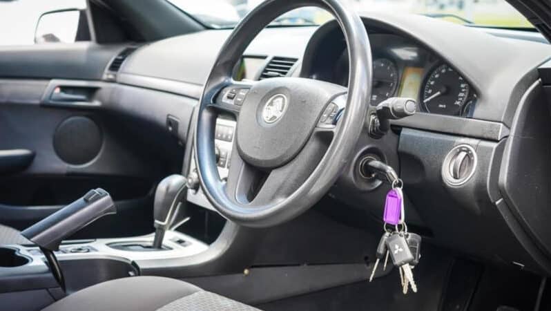 
								2010 Holden Commodore Sedan Omega VE MY10 full									