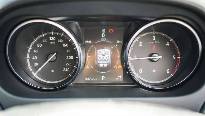 
								2016 Land Rover Discovery Sport Wagon TD4 180 HSE L550 17MY full									