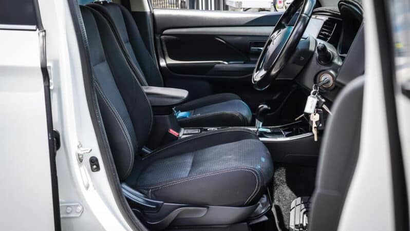 
								2016 Mitsubishi Outlander Wagon LS Safety Pack ZK MY17 full									