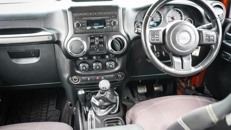 
								2014 Jeep Wrangler Softtop Unlimited Sport JK MY2014 full									