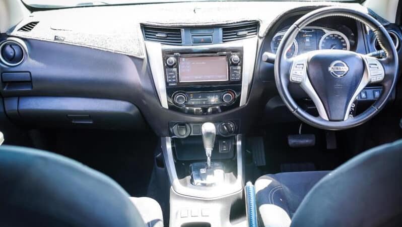 
								2017 Nissan Navara Utility ST D23 S3 full									