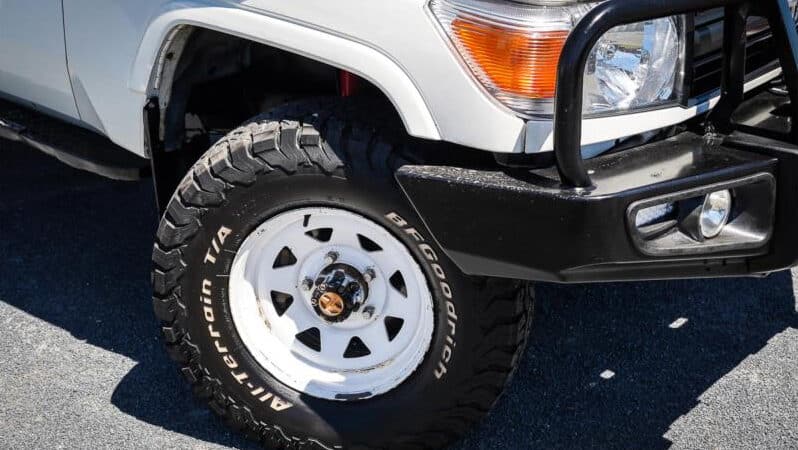 
								2010 Toyota Landcruiser Cab Chassis Workmate VDJ79R MY10 full									