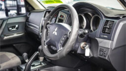 
										2015 Mitsubishi Pajero Wagon GLX NX MY15 full									