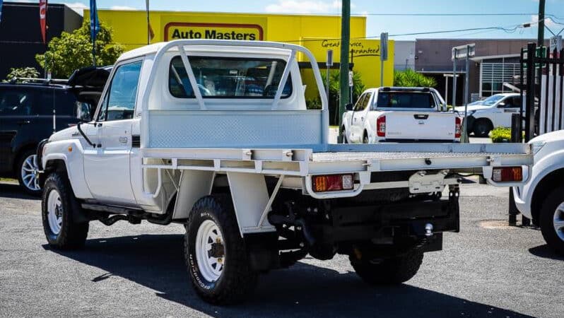 
								2010 Toyota Landcruiser Cab Chassis Workmate VDJ79R MY10 full									
