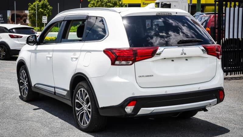 
								2016 Mitsubishi Outlander Wagon LS Safety Pack ZK MY17 full									